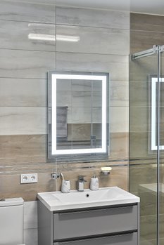 Зеркало с LED подсветкой  600х800мм. в ванную комнату прямоугольное MR-1 Global Glass
