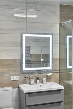 Дзеркало з LED підсвіткою 700х800мм. у ванну кімнату прямокутне MR-1 Global Glass