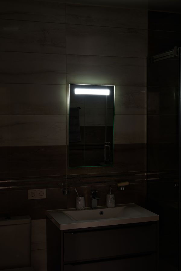Дзеркало з LED підсвіткою 400х700мм. у ванну кімнату прямокутне MR-15 Global Glass